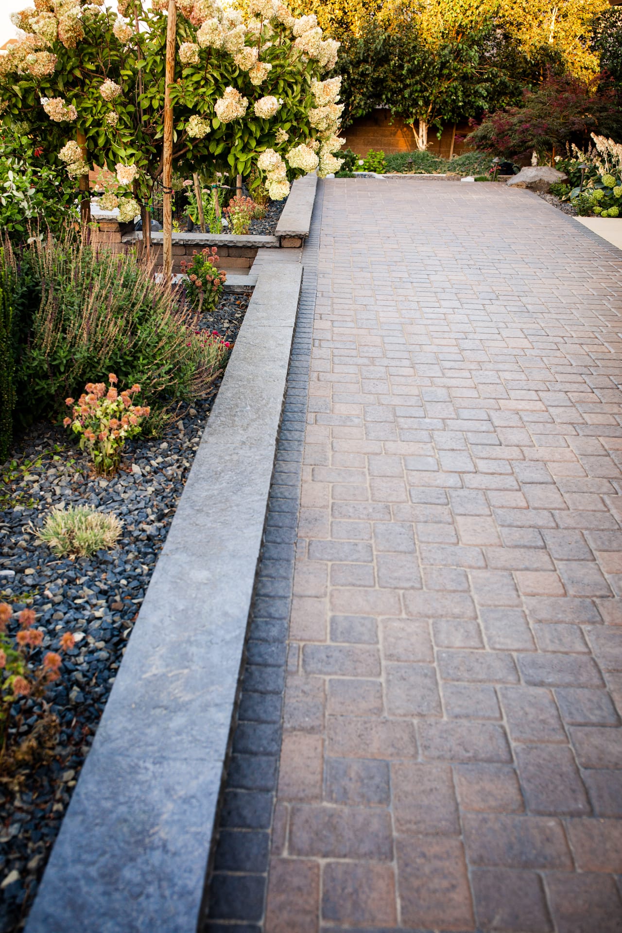 Outdoor Living and Hardscapes